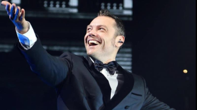 La felicità al principio, Tiziano Ferro